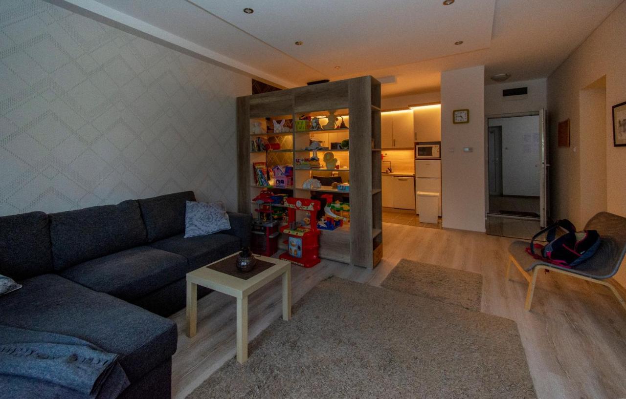Family Residence Eger Ngoại thất bức ảnh