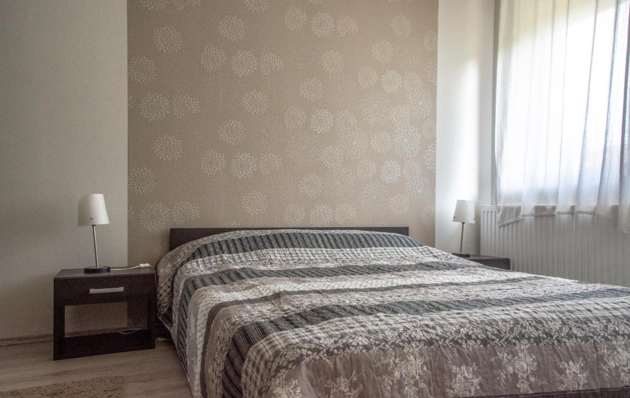 Family Residence Eger Ngoại thất bức ảnh